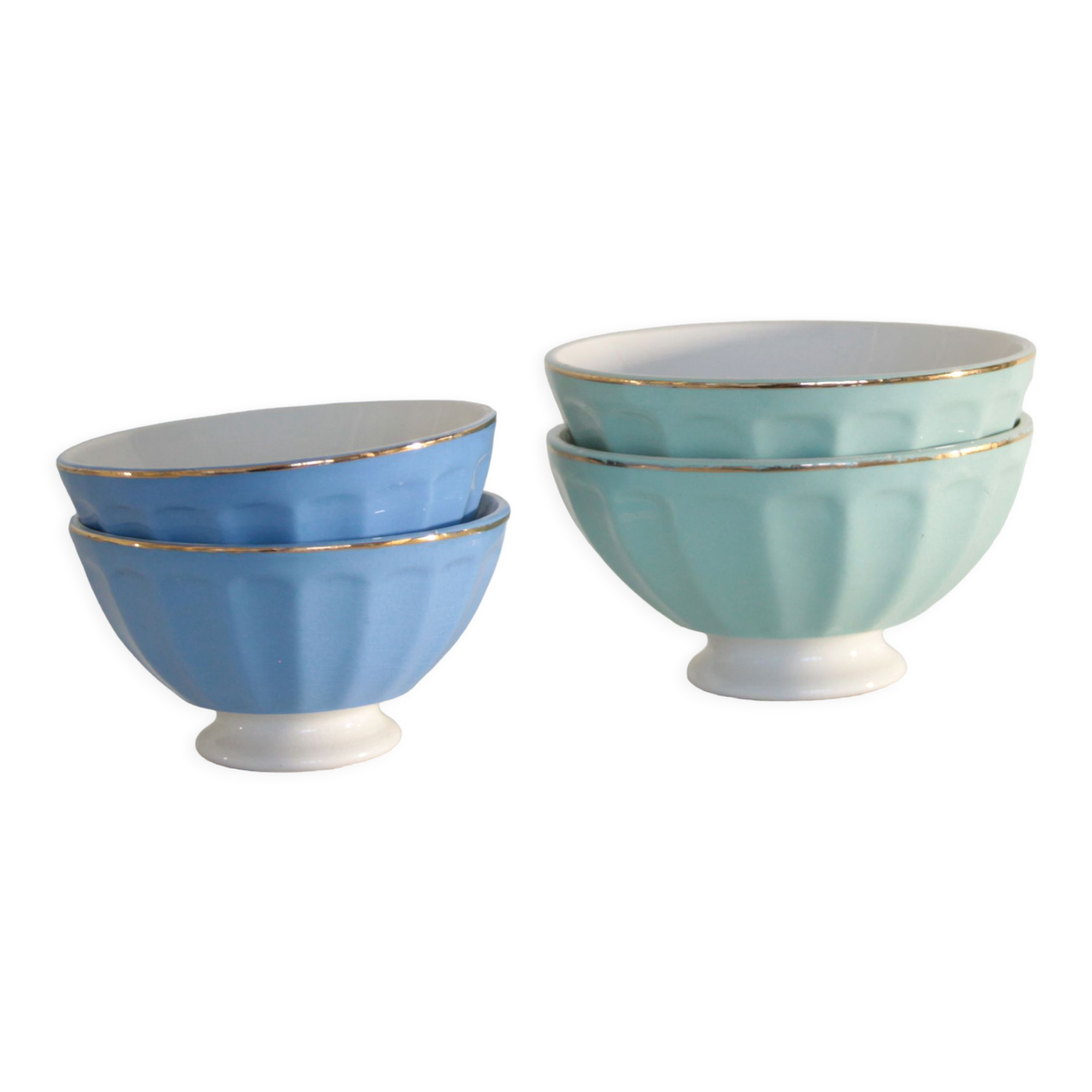 Set of 4 ceramic bowls