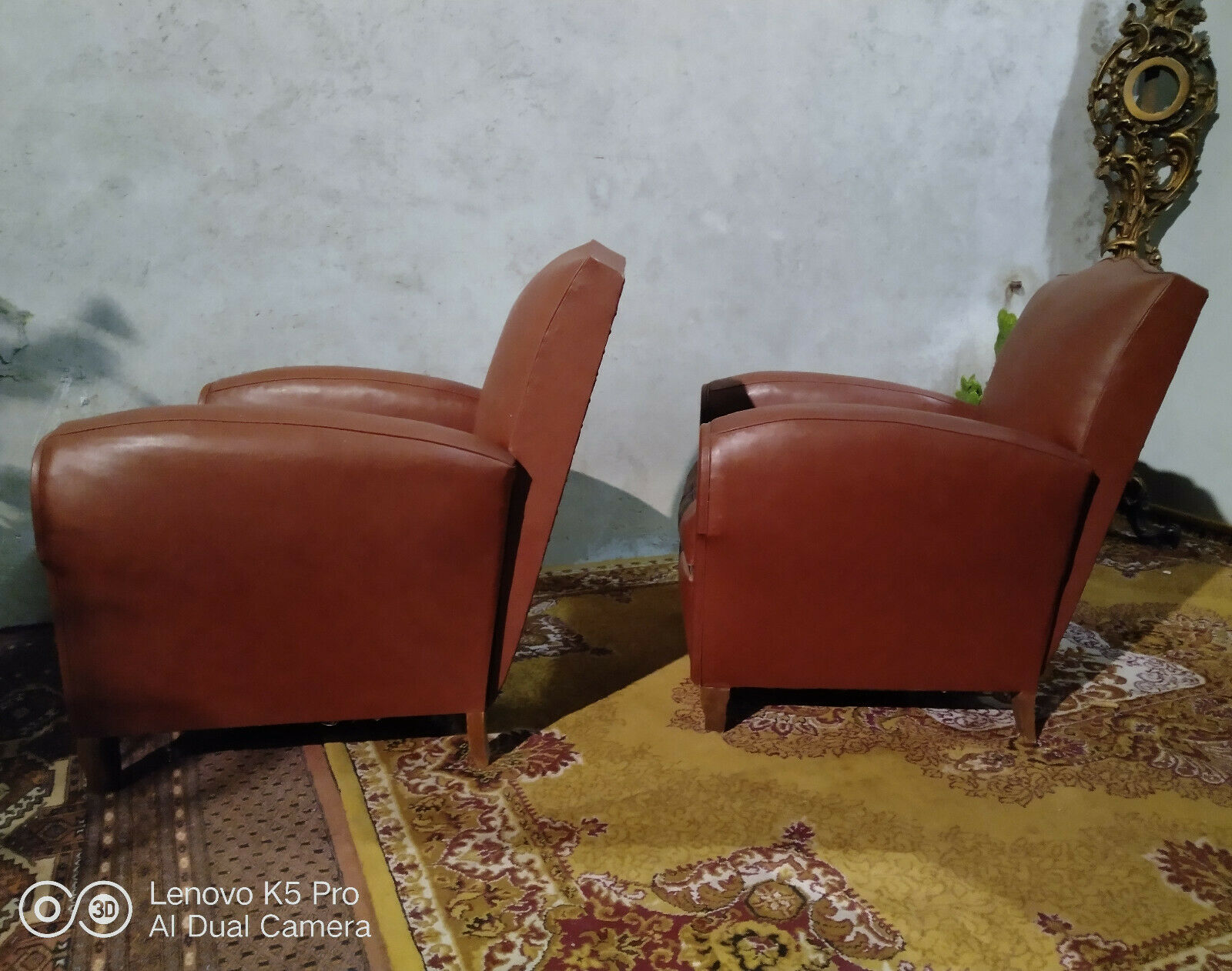 Paire de fauteuils club moustache 1940