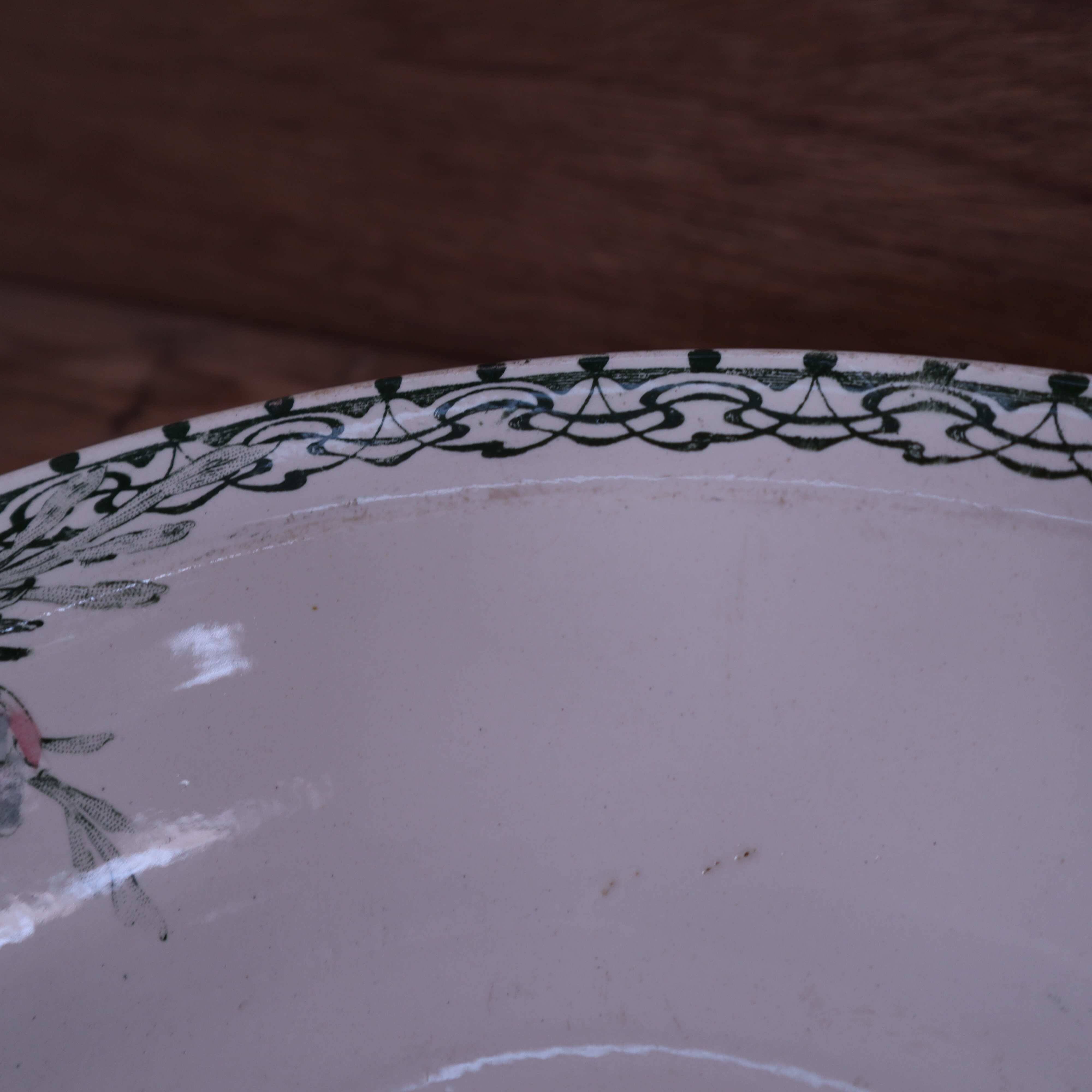 Round hollow dish Terre de Fer Creil and Montereau "Madrid"