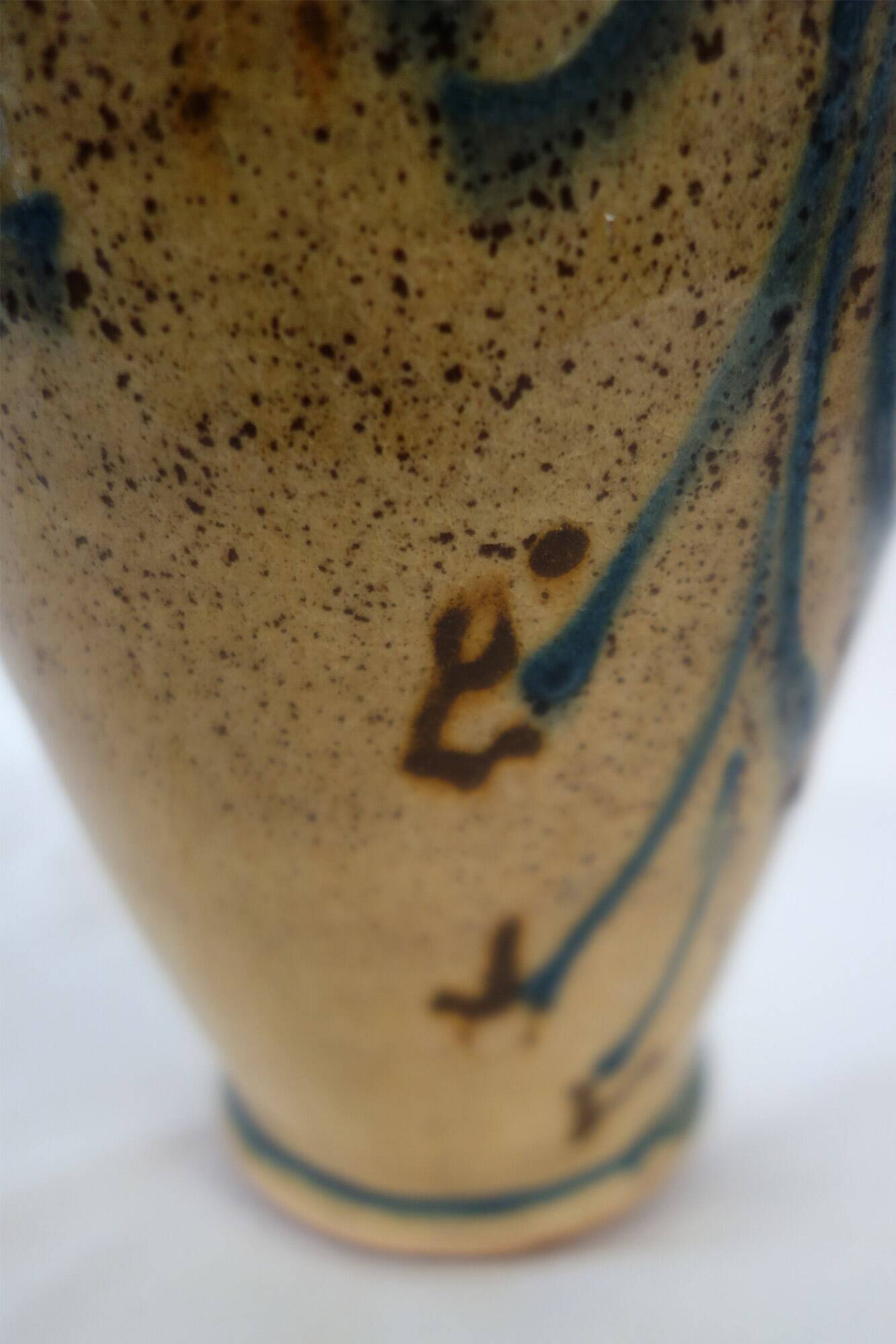 Signed glazed terracotta vase h28cm
