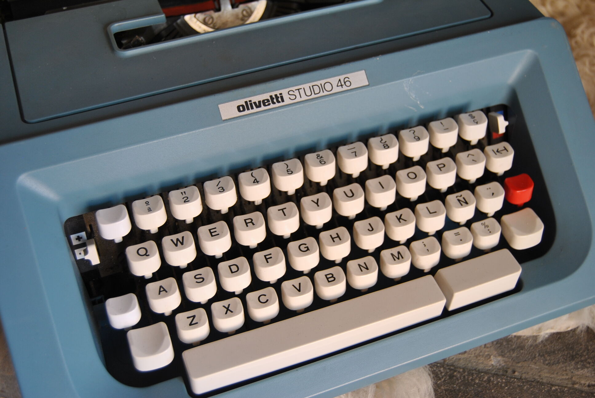 Blue typewriter Ollivetti Studiu 46 years 70