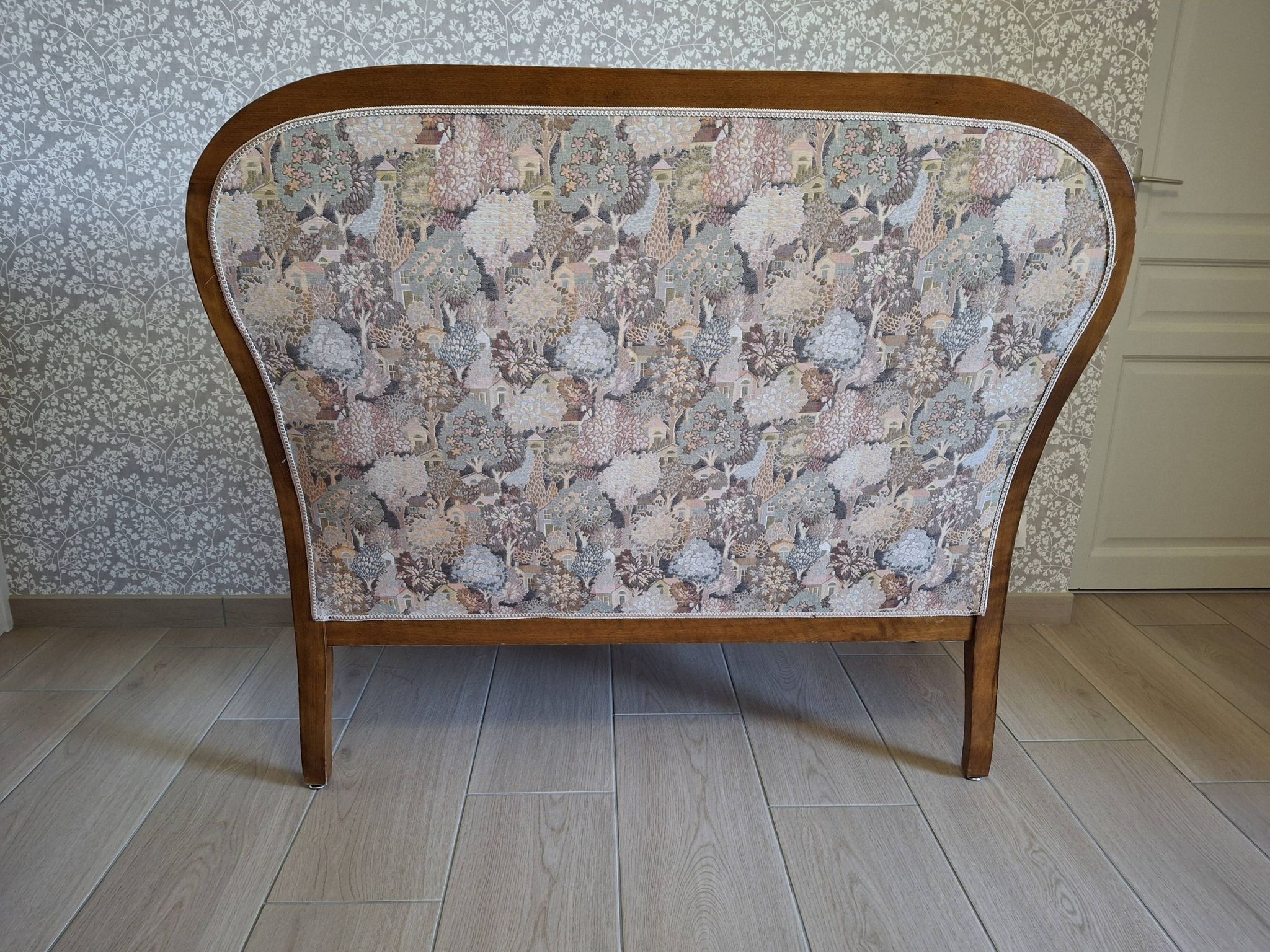 Banquette Voltaire 2 places – belle structure en bois – à repersonnaliser