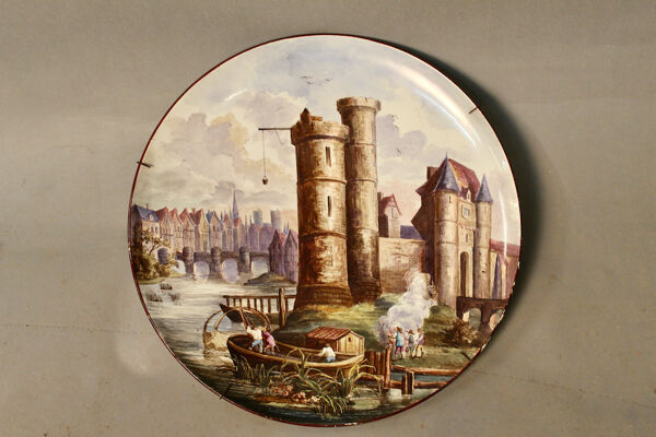 Plat En Faïence Creil Et Montereau