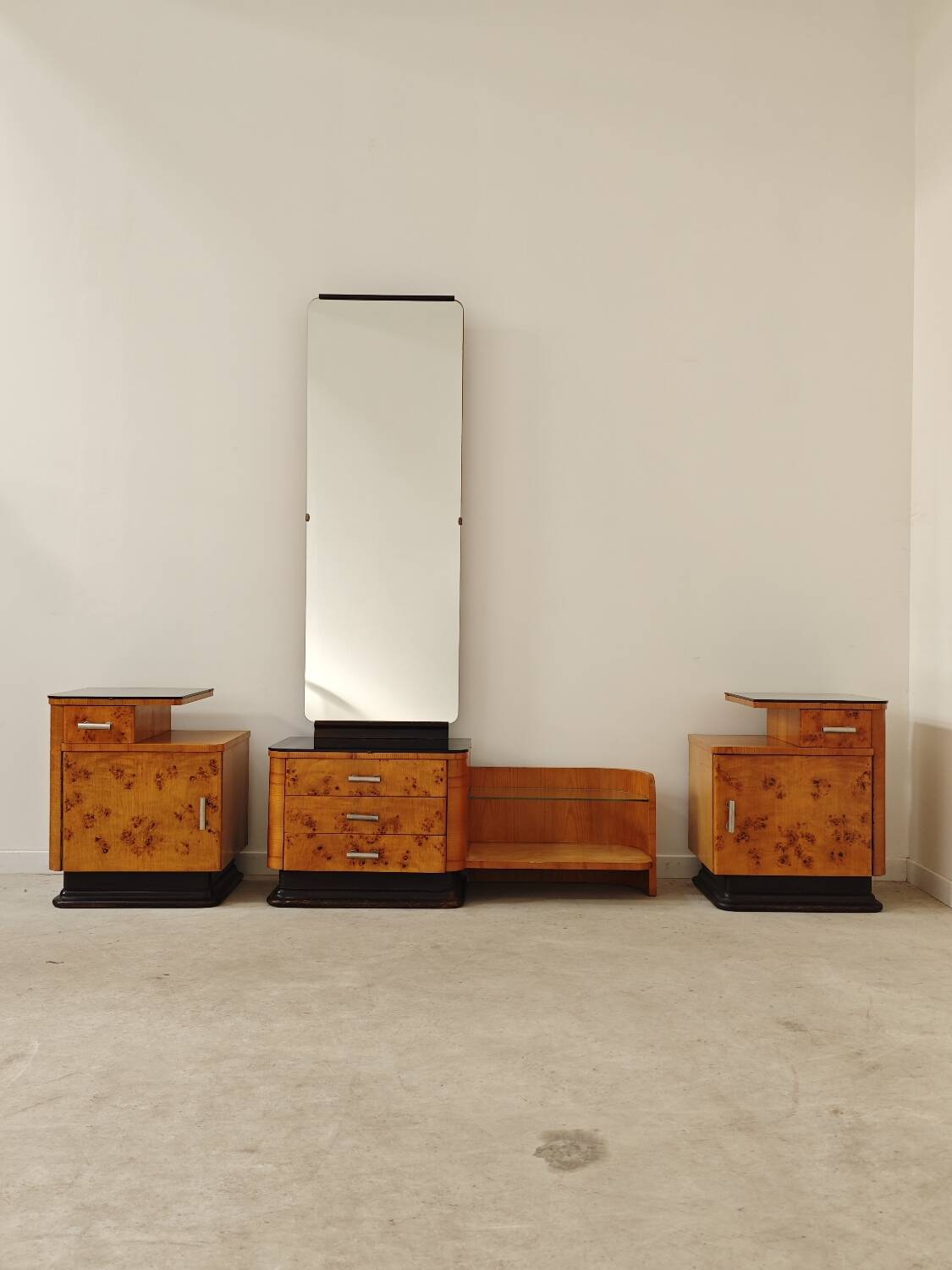 Jindrich Halabala dressing table and bedside tables for Up Zavody 1950