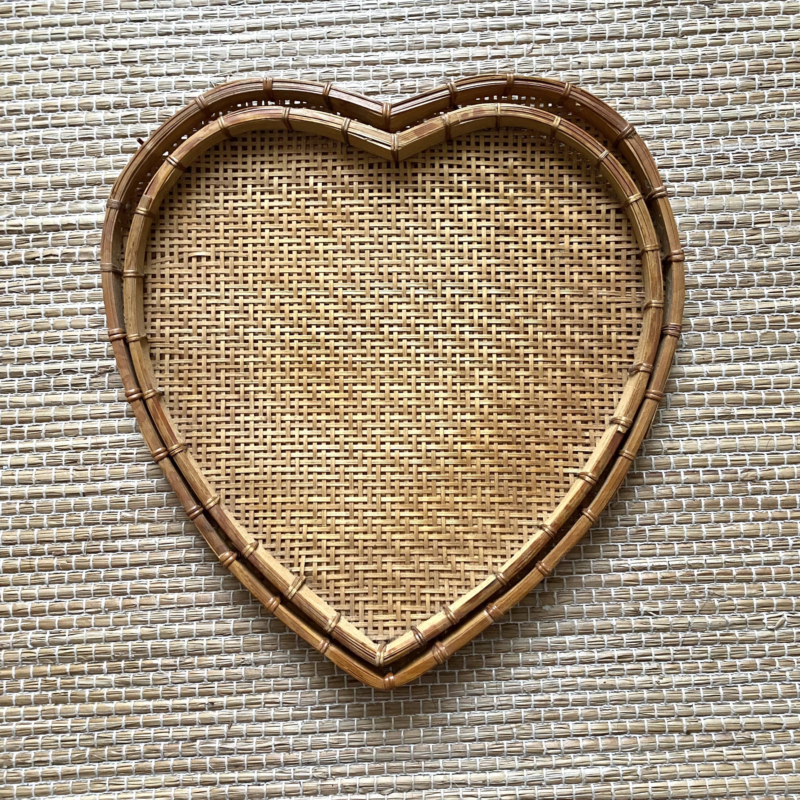 Pair of decorative trays in braided bamboo