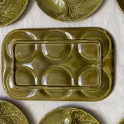 Artichoke service in Gien slipware