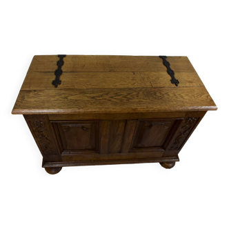 Coffre en bois rustique