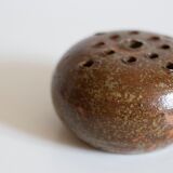 Pique flowers in stoneware signed Guy Baudat