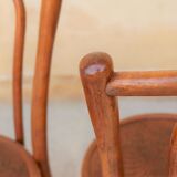 Chaise bistrot gaufrée par les éditions Baumann