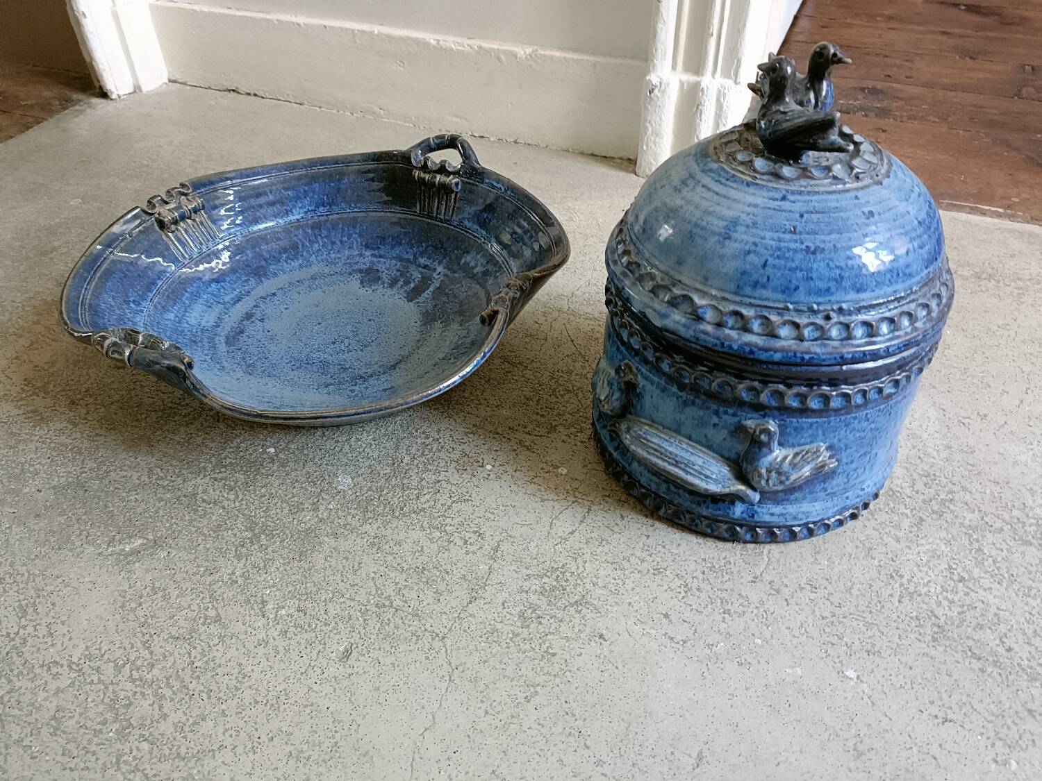 Admirable sculpture in blue sandstone