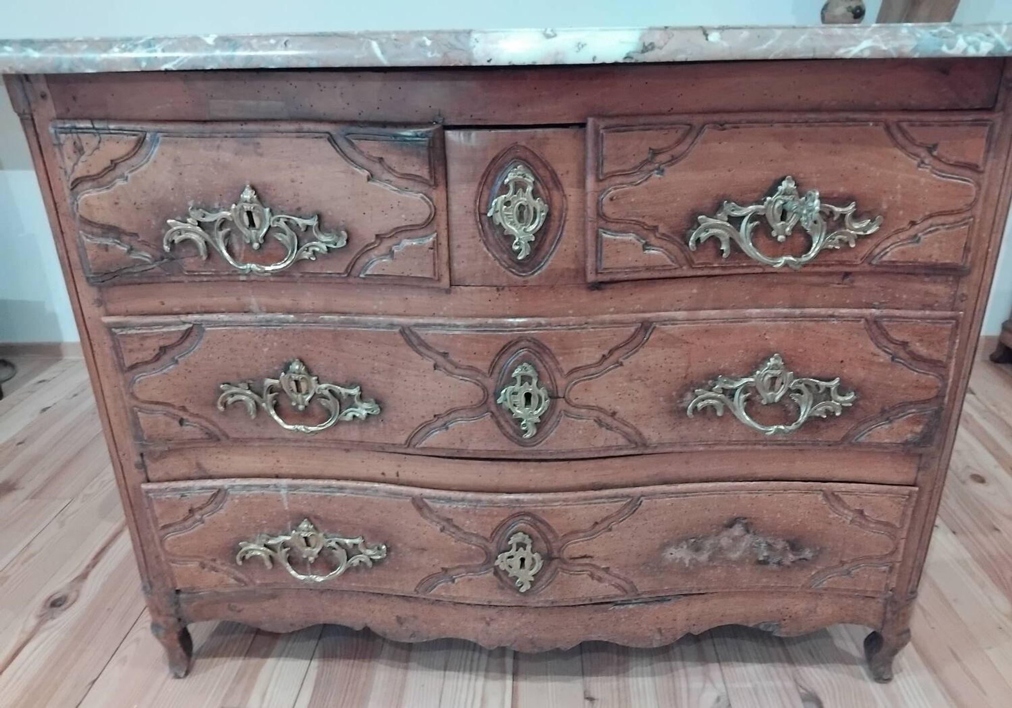 Ancienne Commode Style Louis XV