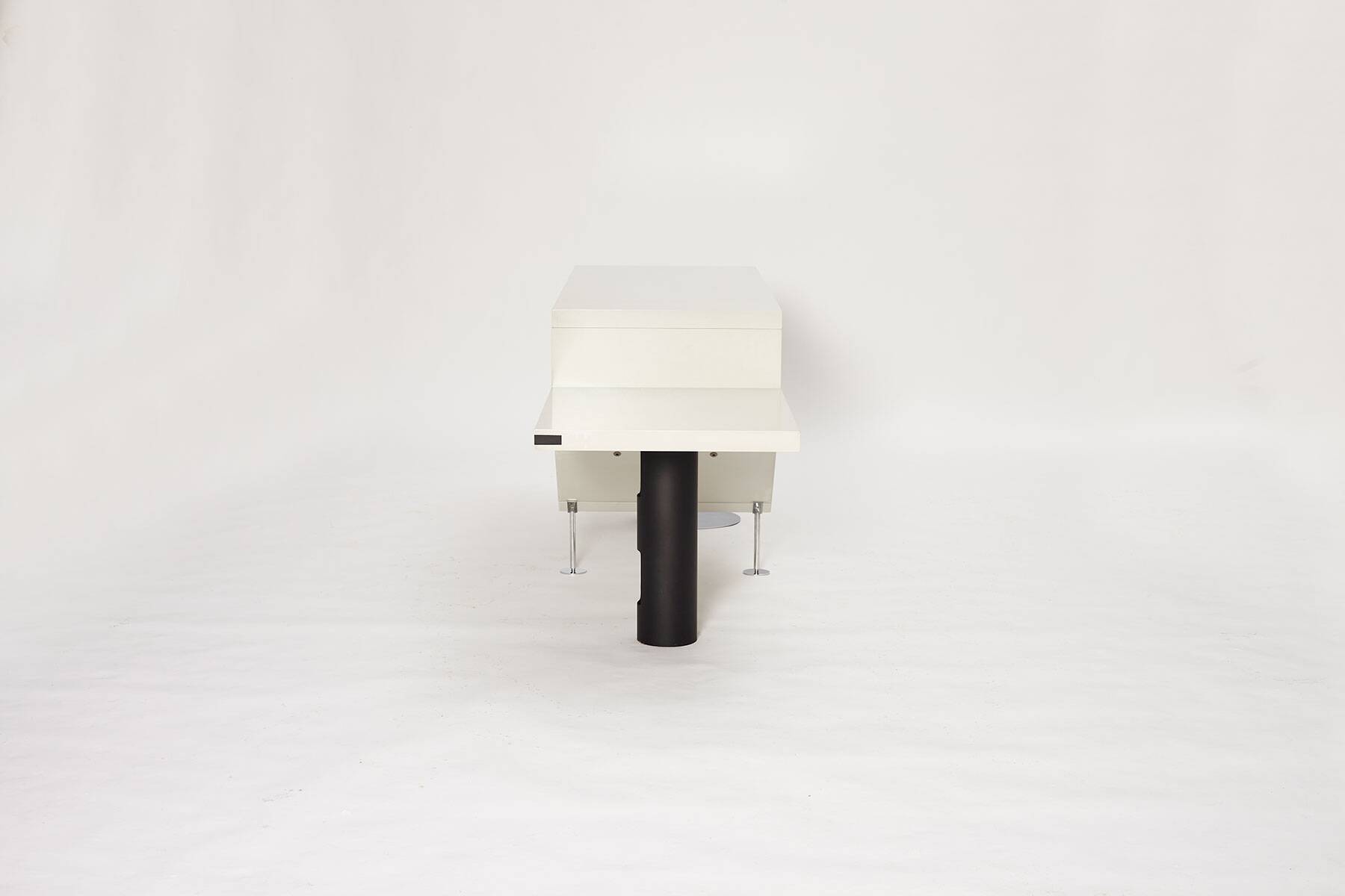 Bang & Olufsen console table