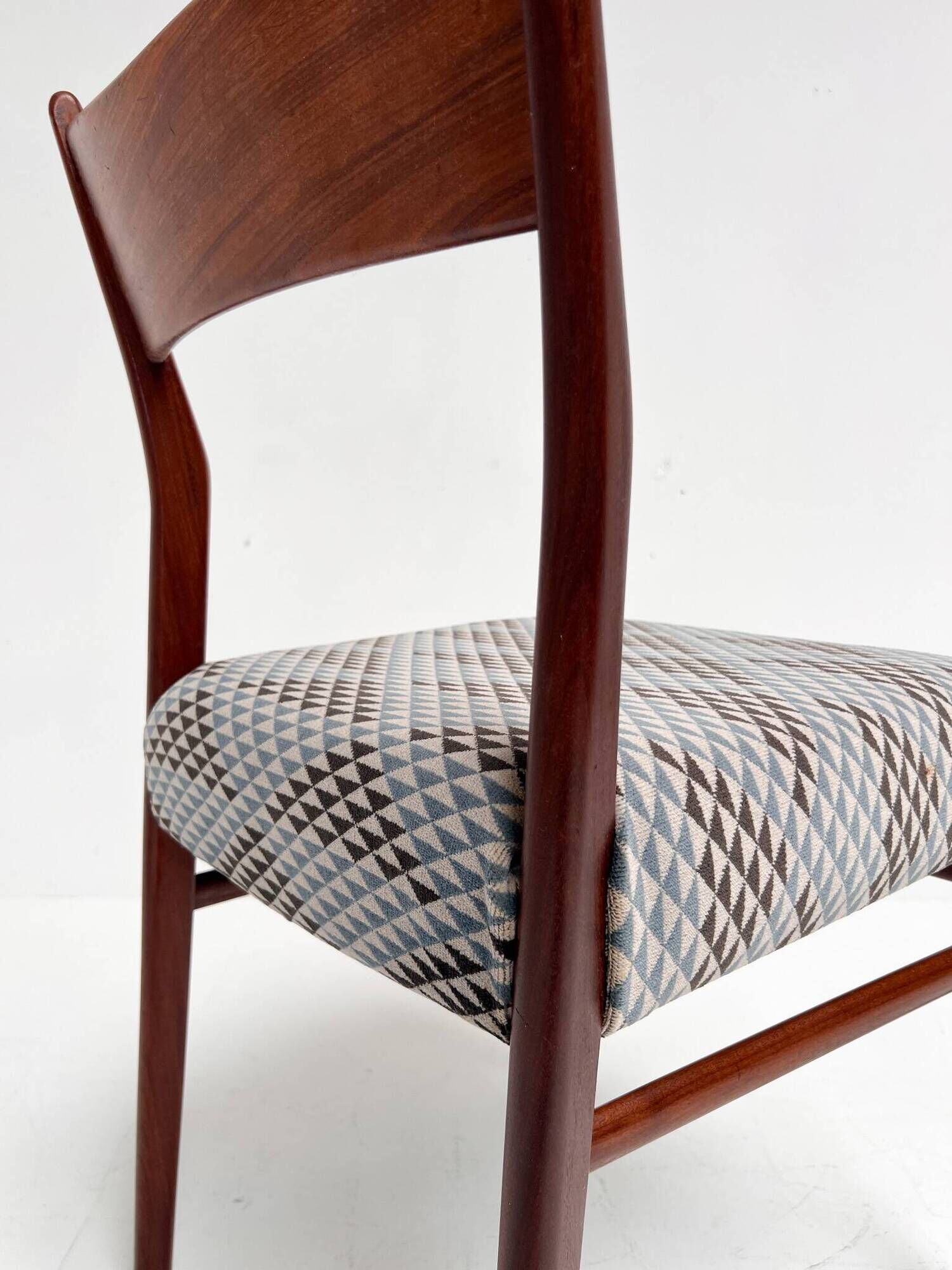 Ensemble de 4 chaises SA10 par Cees Braakman pour Pastoe, années 1960.