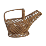 Fluted wicker bottle holder