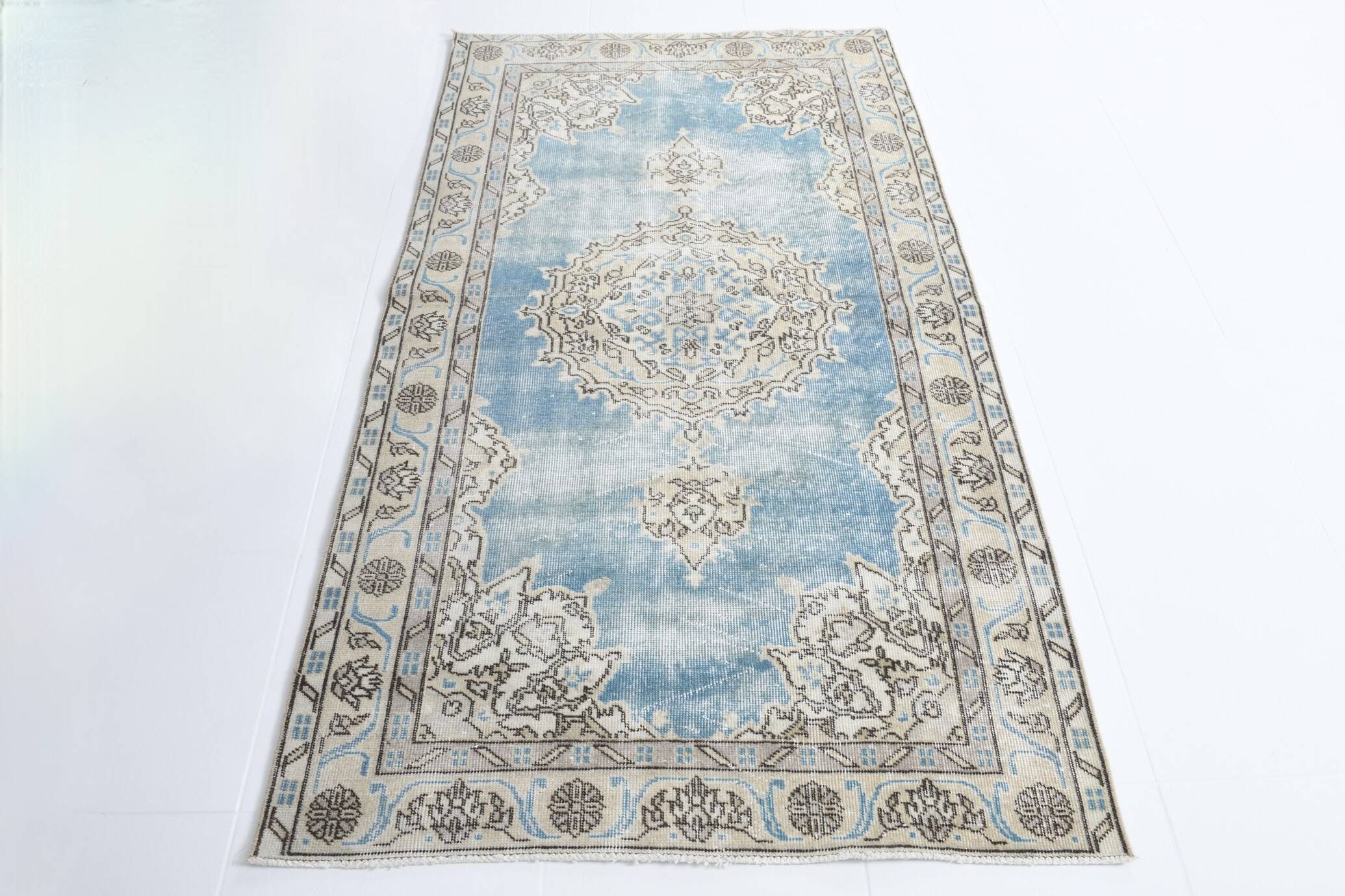 4x6 Sky Blue Orienta Classic Pattern Vintage Rug, 113x201Cm