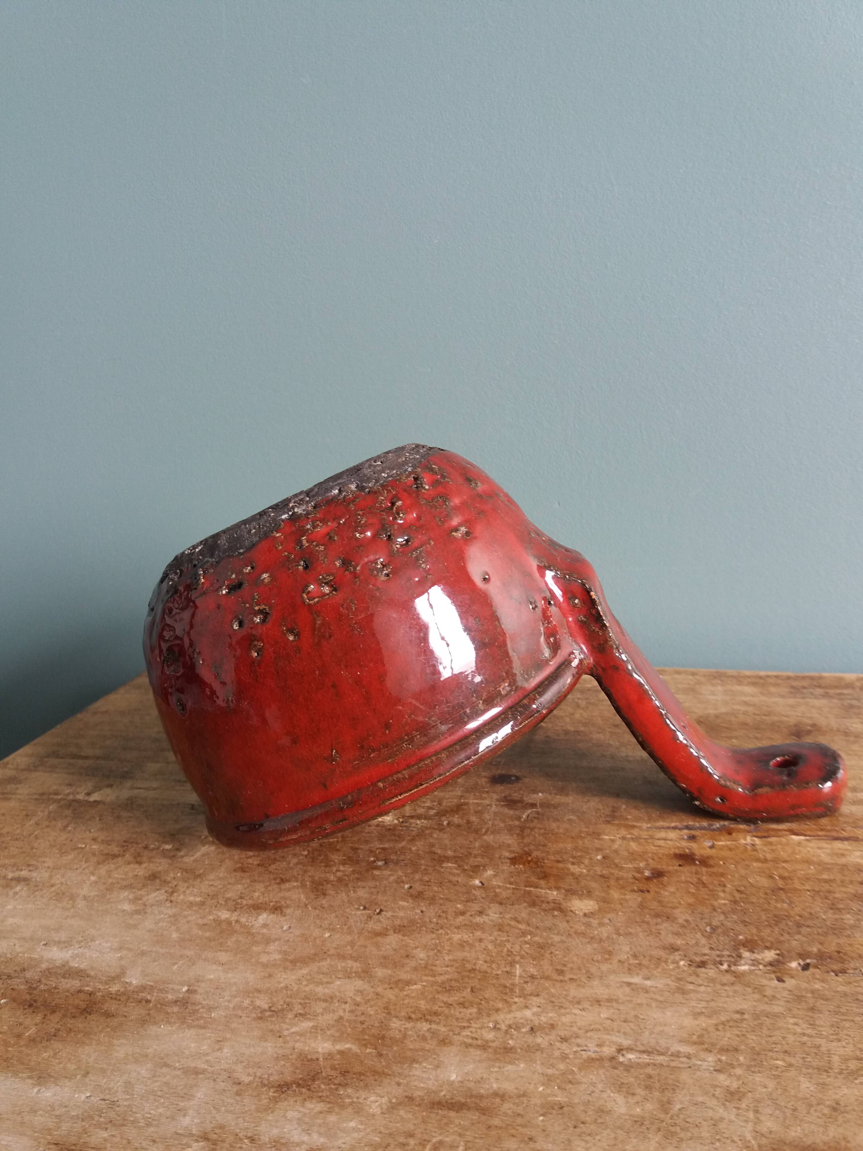 Ceramic signed Hofmann Gérard, Vallauris, manganese red