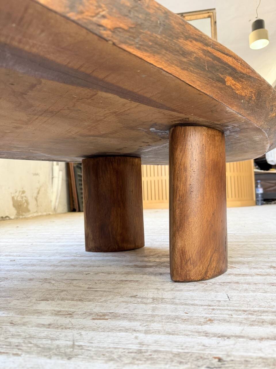 Table basse années 50 plateau bois exotique XXL