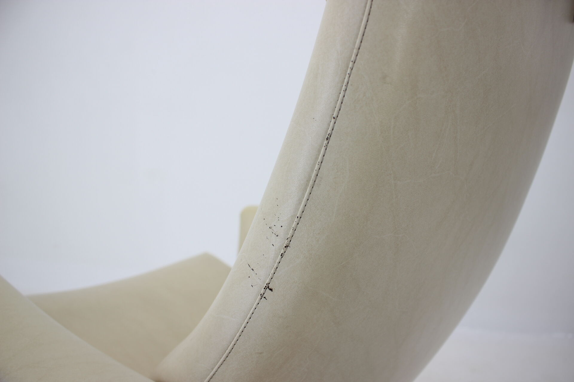 Sweden beige swivel armchair for Asko, 1970