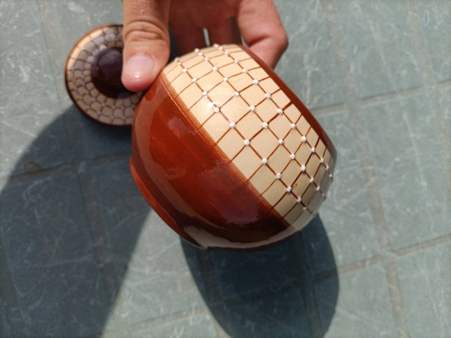 Small ceramic box/sugar bowl