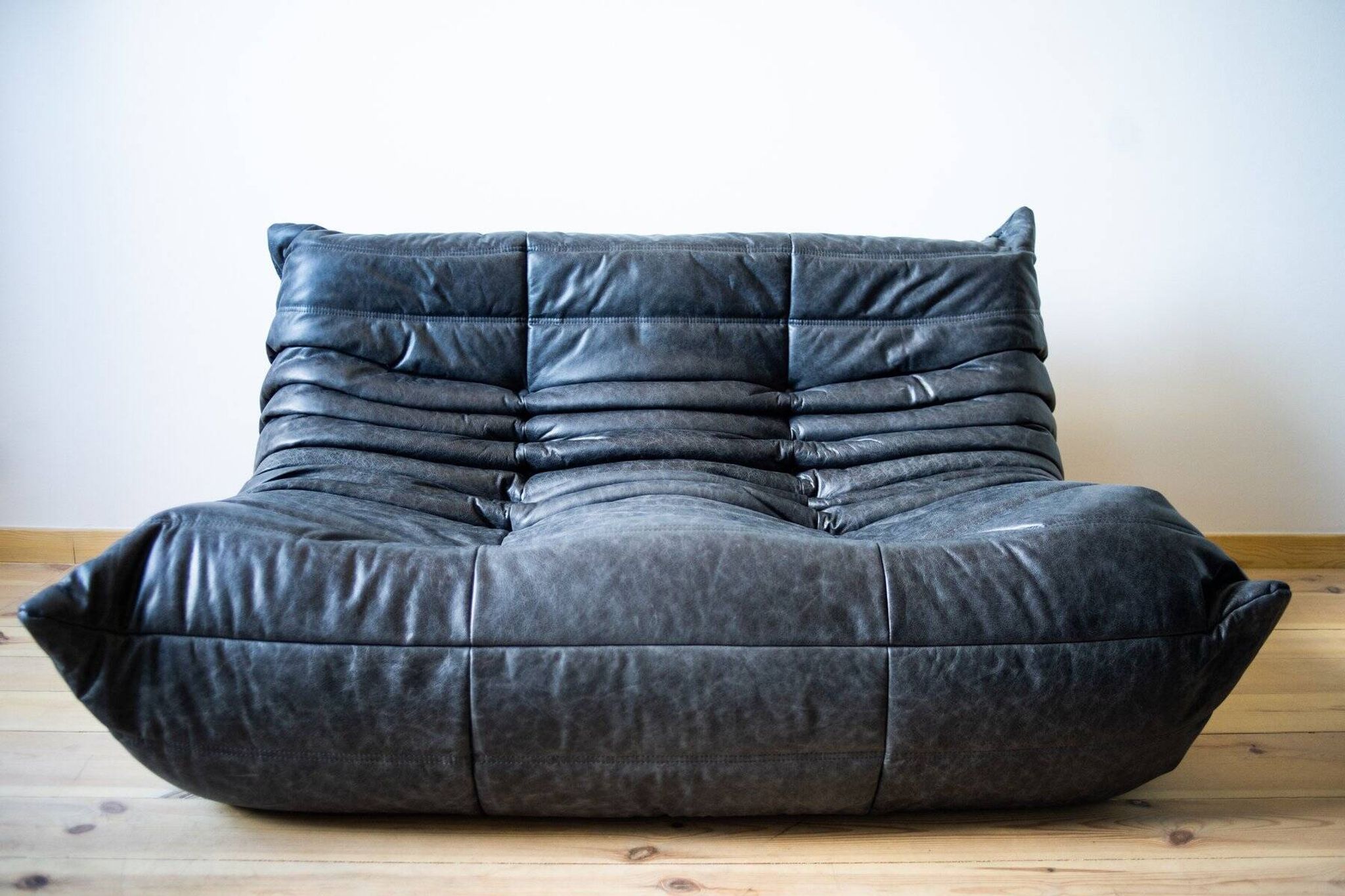 Black leather 3-seat Togo sofa attributed to Michel Ducaroy for Ligne Roset