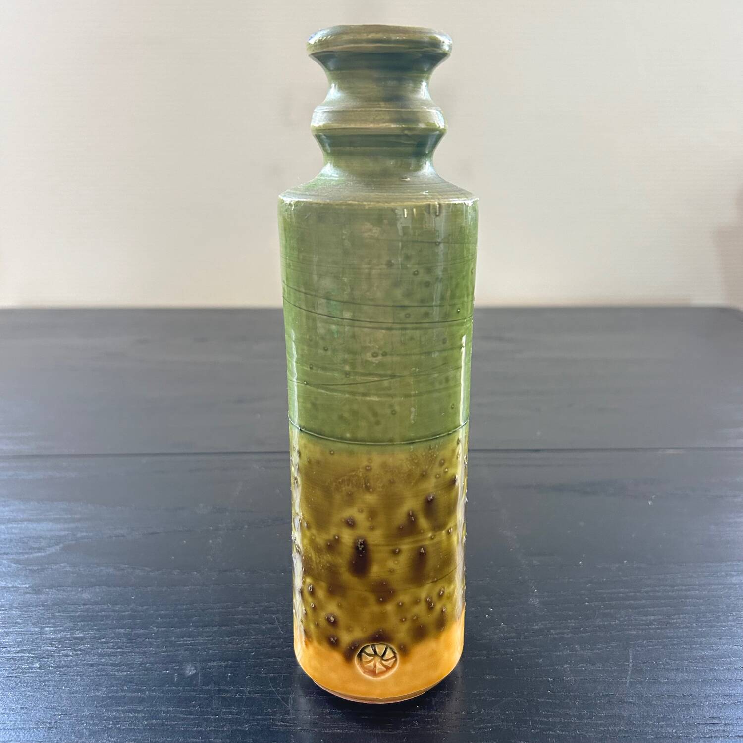 Green and yellow soliflore vase