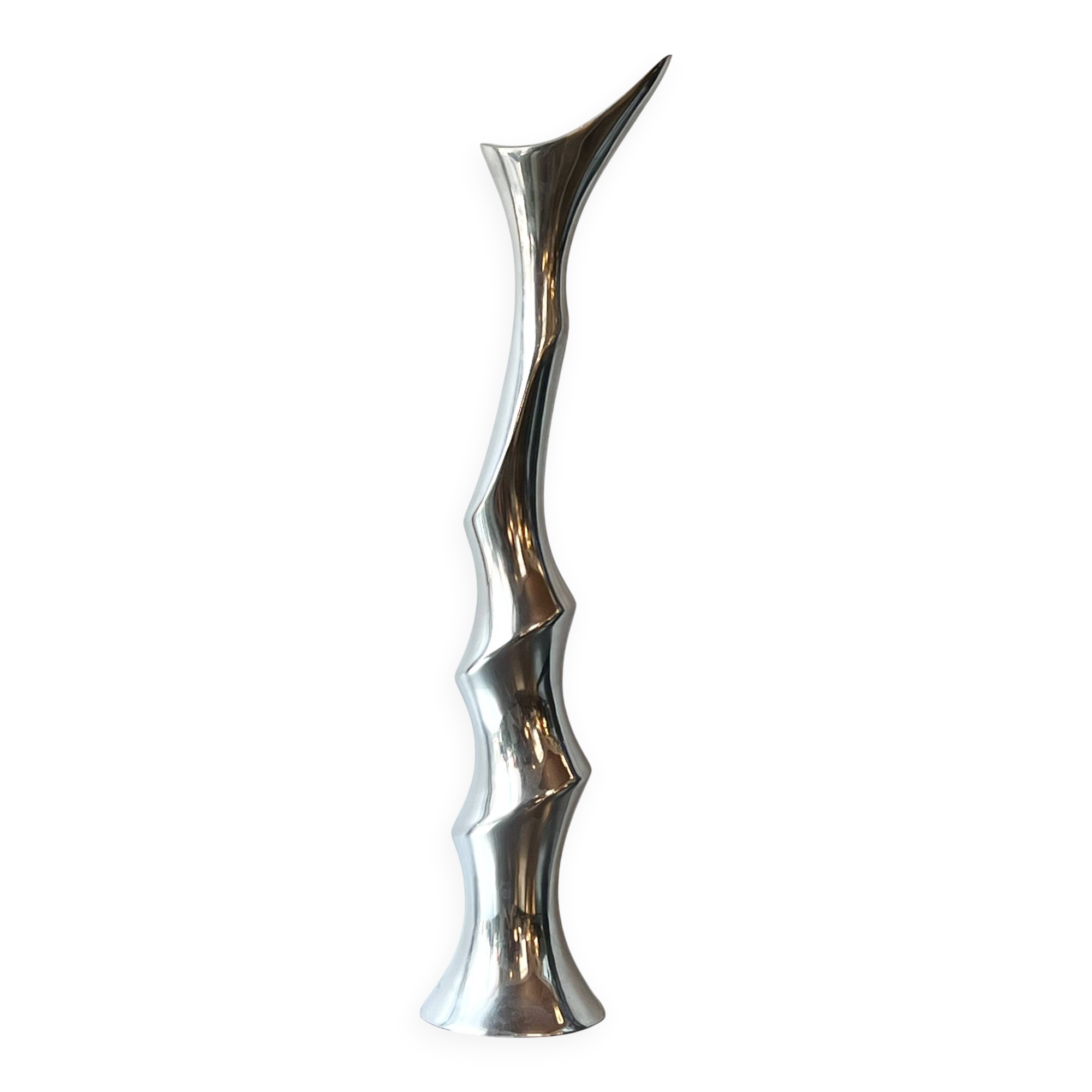 Xxl “twisted” vase / cast aluminum – 1980s