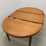 Round extending dining table in teak by Velje 1960s Denmark