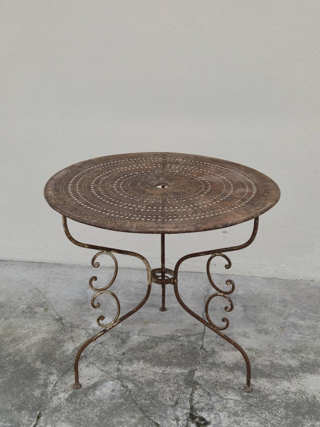 Wrought iron garden table pedestal 1900s