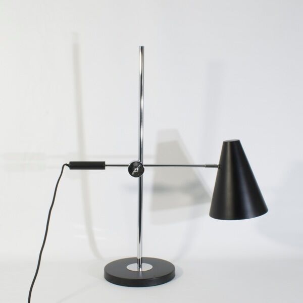 Adjustable desk lamp large model chrome and black, 71 cm.