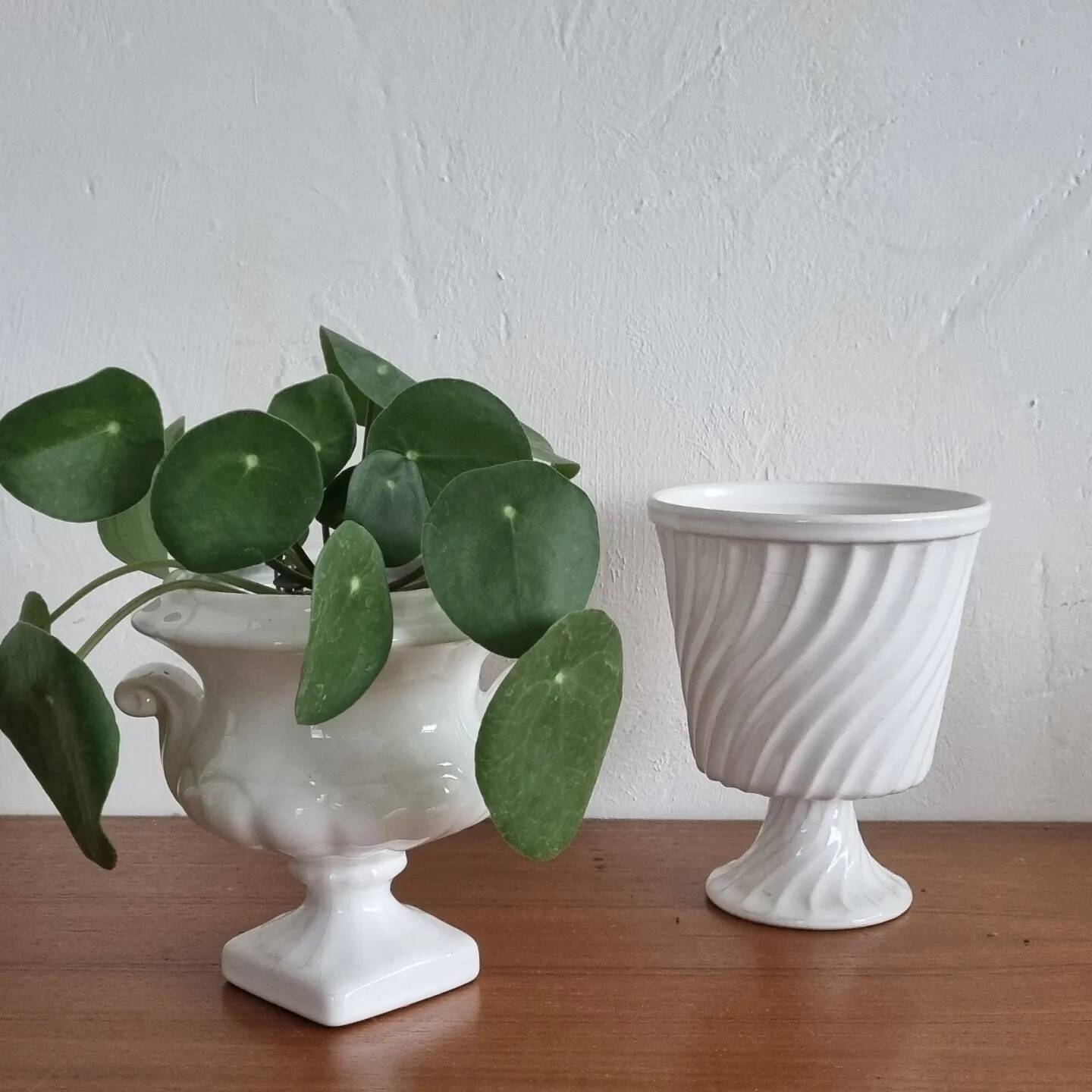 Vintage Medici vase pot holder, old white earthenware