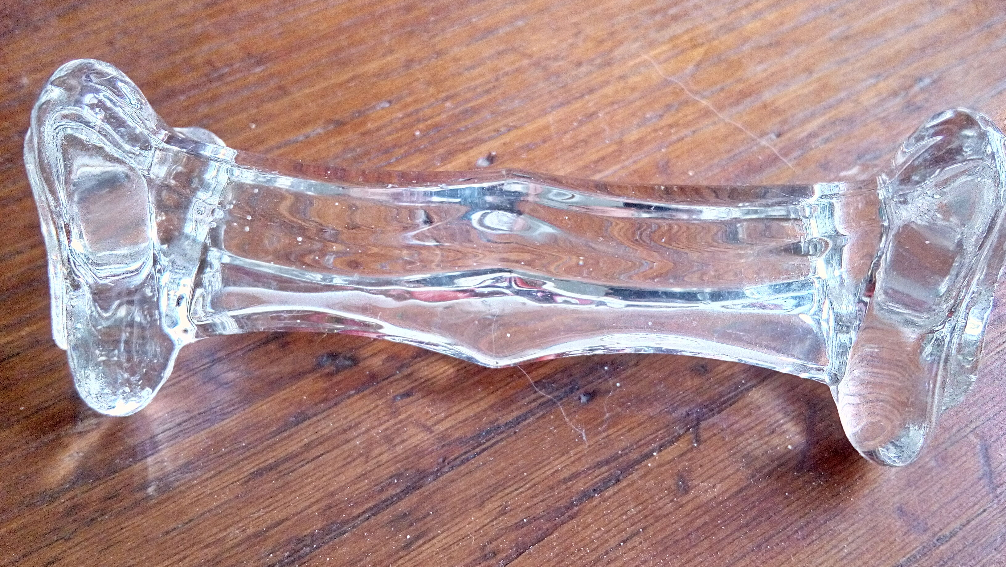 Portieux crystal knife carrier