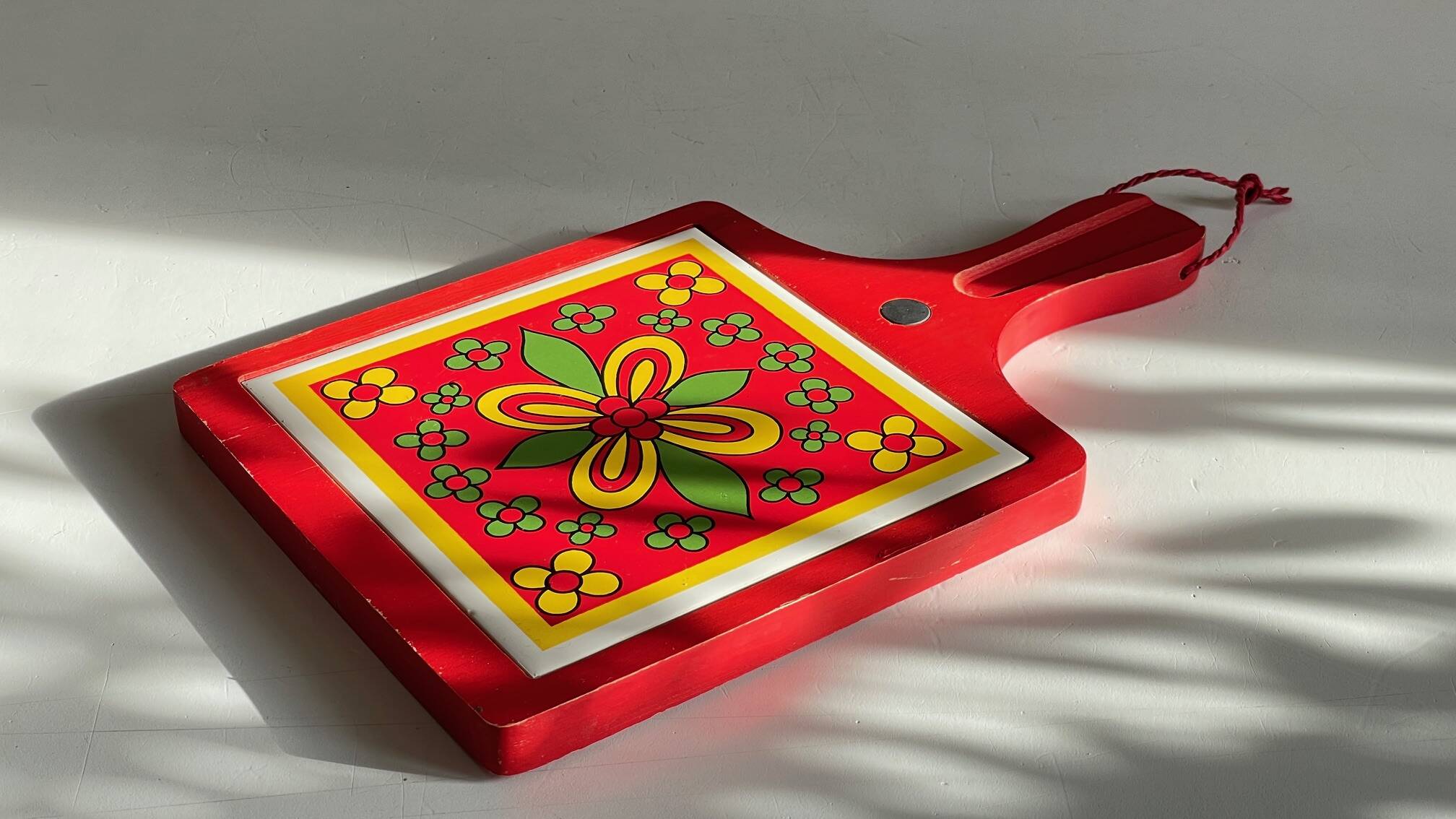 Vintage Red Plate Mat