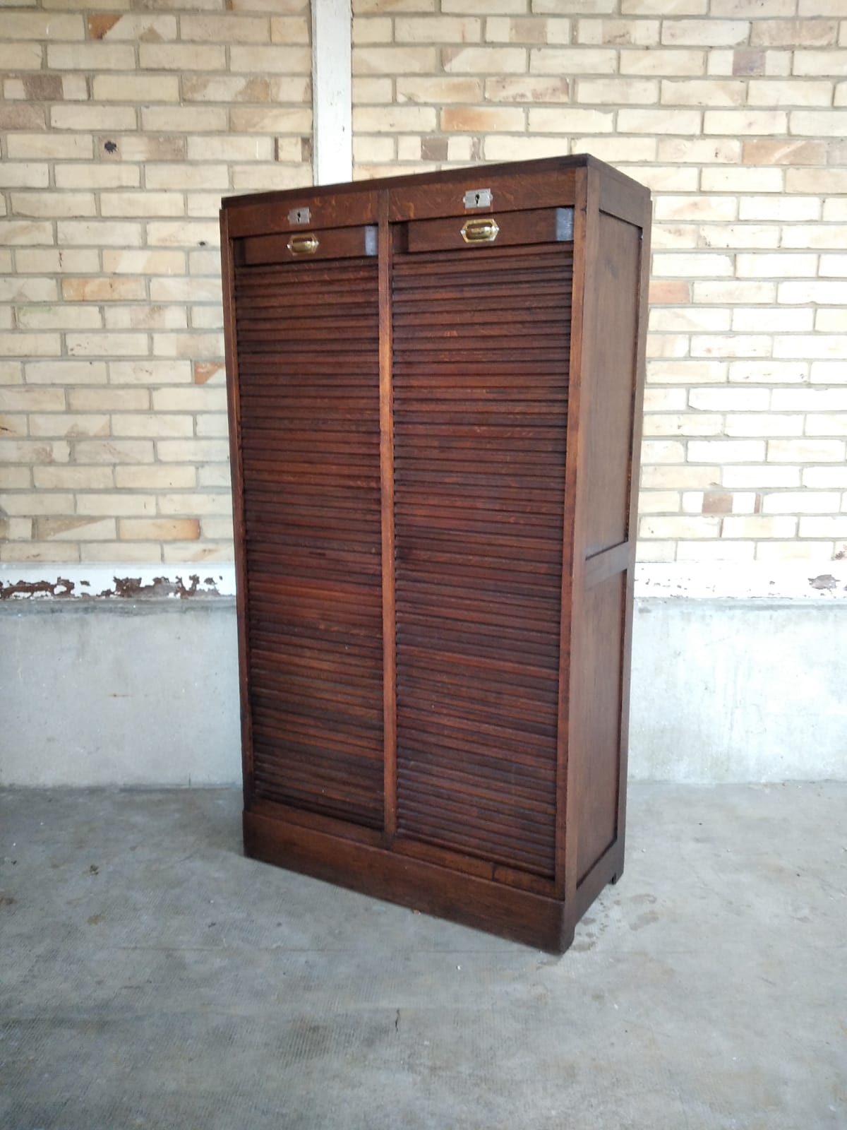Large vintage binder with double curtains arbey