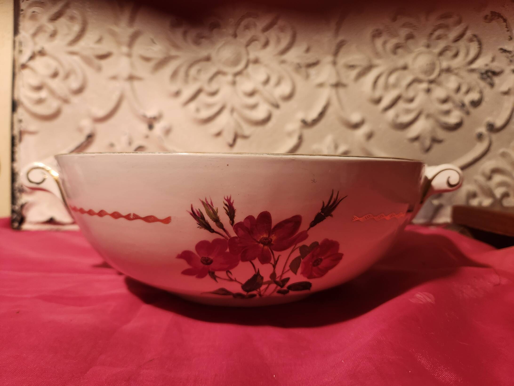 Earthenware salad bowl from Amandinoise.