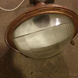 Industrial lamp applies outdoors