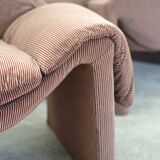 Pair of P60 armchairs by Vittorio Introini for Saporiti