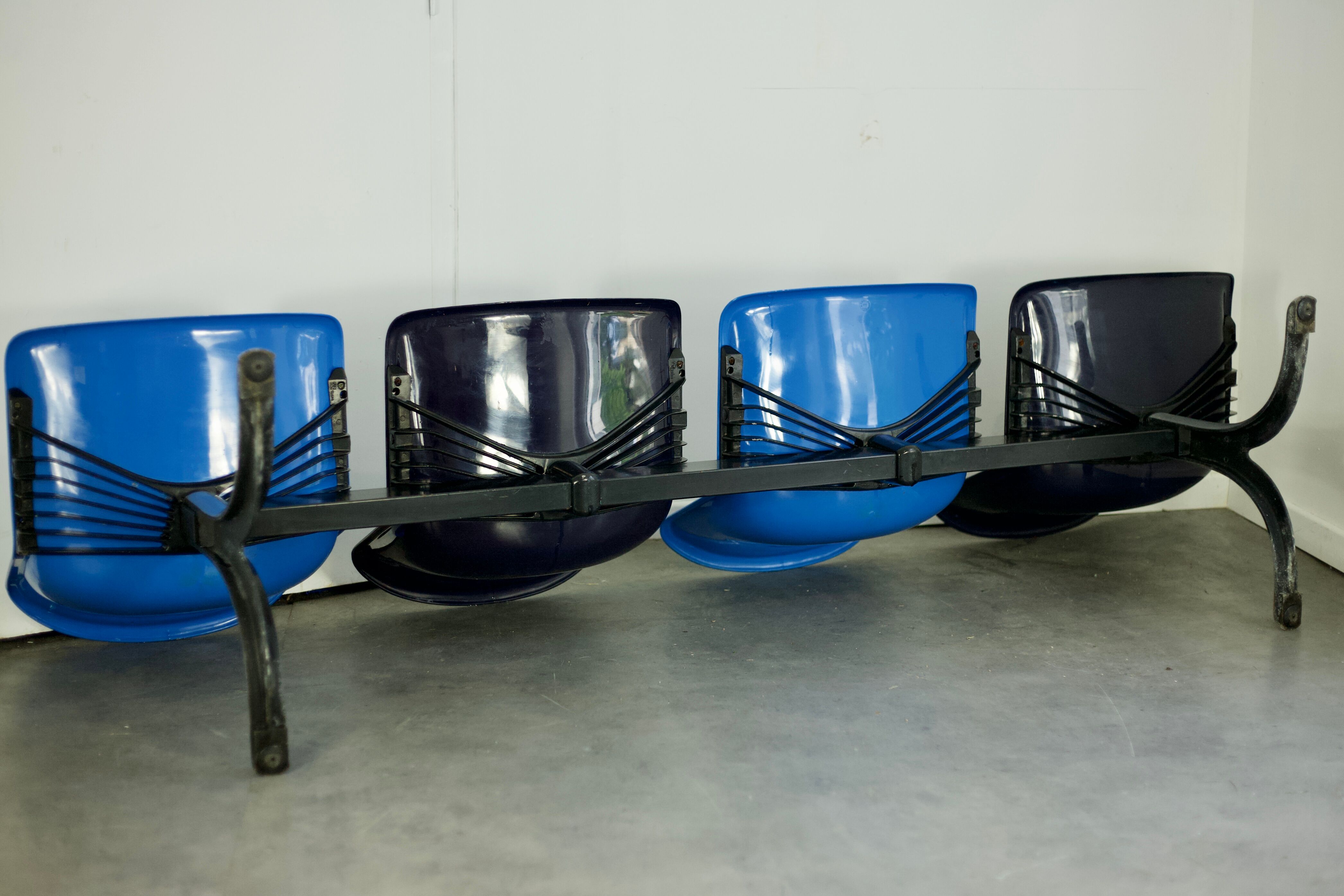 Bench of Osvaldo Borsani for Tecno Italy, 1982
