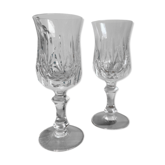 Duo of crystal glasses