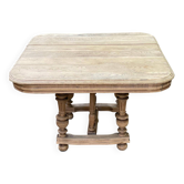Henri II dining table stripped in solid oak from the 19th century.