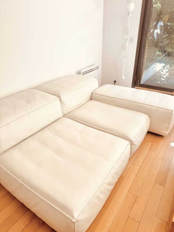 Canapé Living Divani Extrasoft en cuir blanc , état neuf