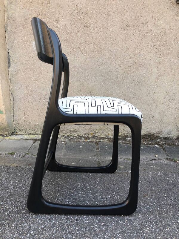 Suite 4 Chaises Baumann Traîneau