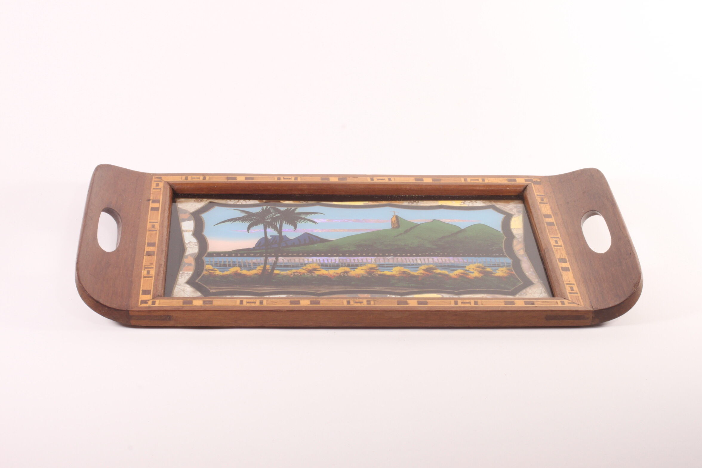 Plateau de service en marqueterie en bois incrusté de papillon, Rio de Janeiro années 1930.