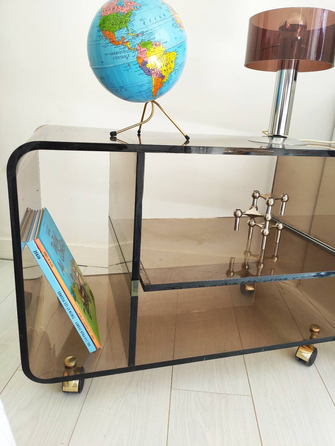 Coffee table on wheels Hi-fi TV cabinet