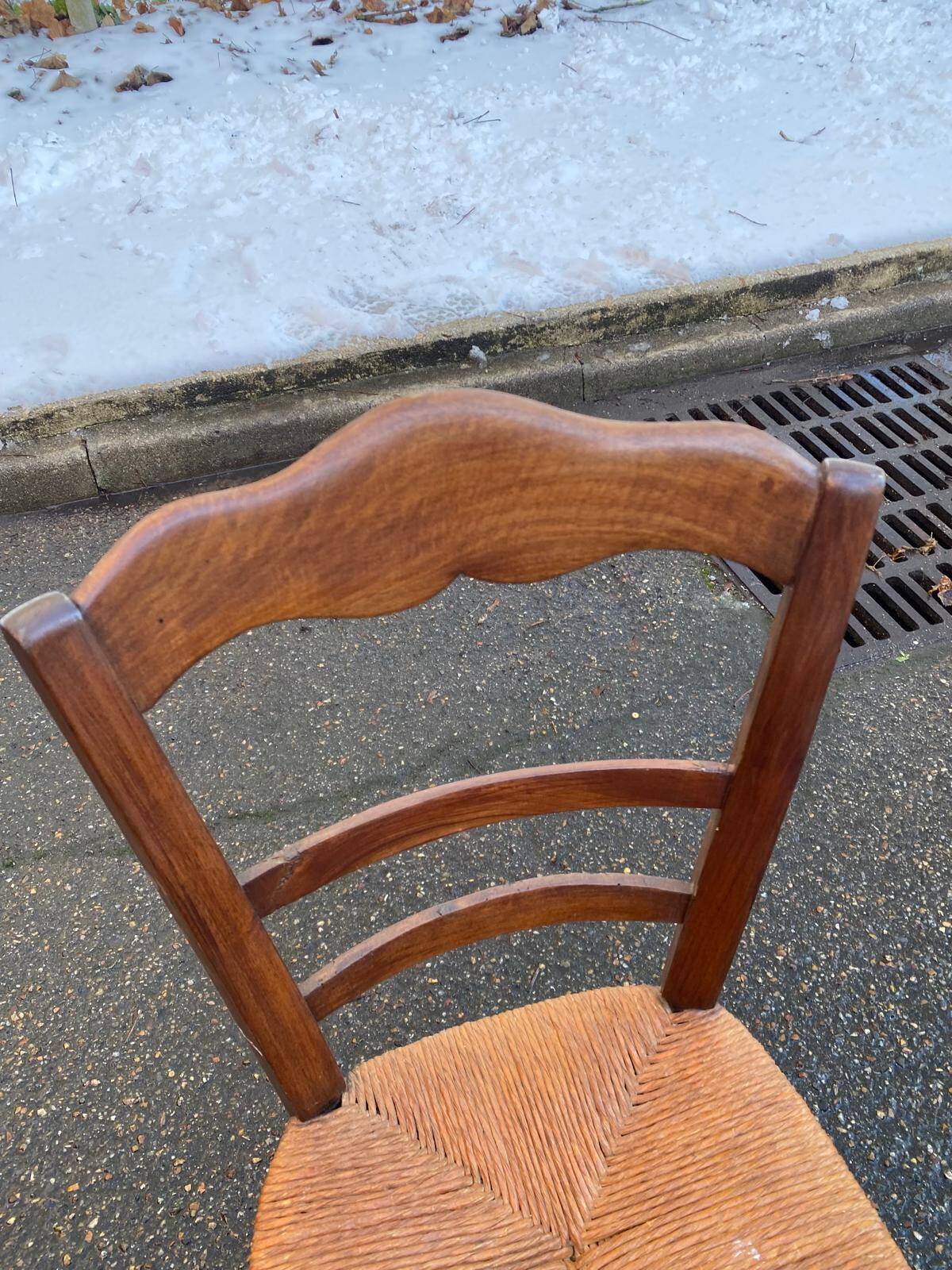 Solid wood dining chair with straw seat 85cm