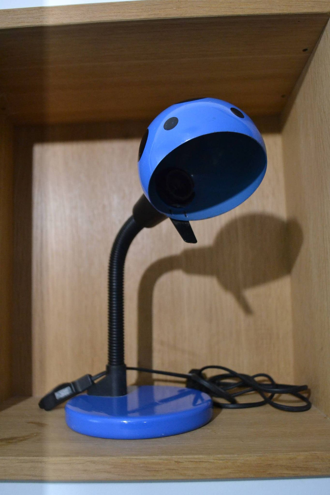 lampe de bureau en métal bleue