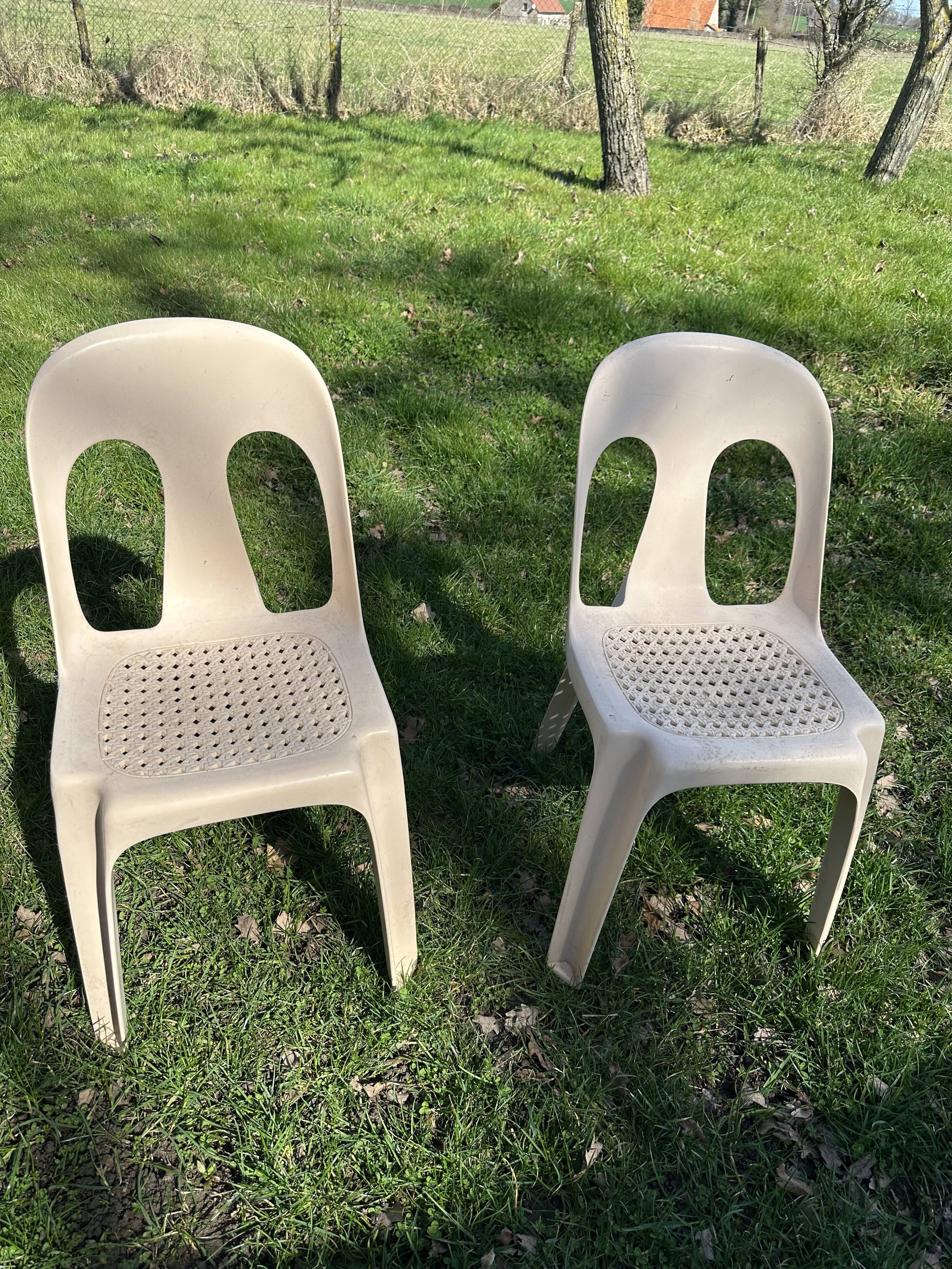 Paire de chaises Stamp Henry Massonnet vintage