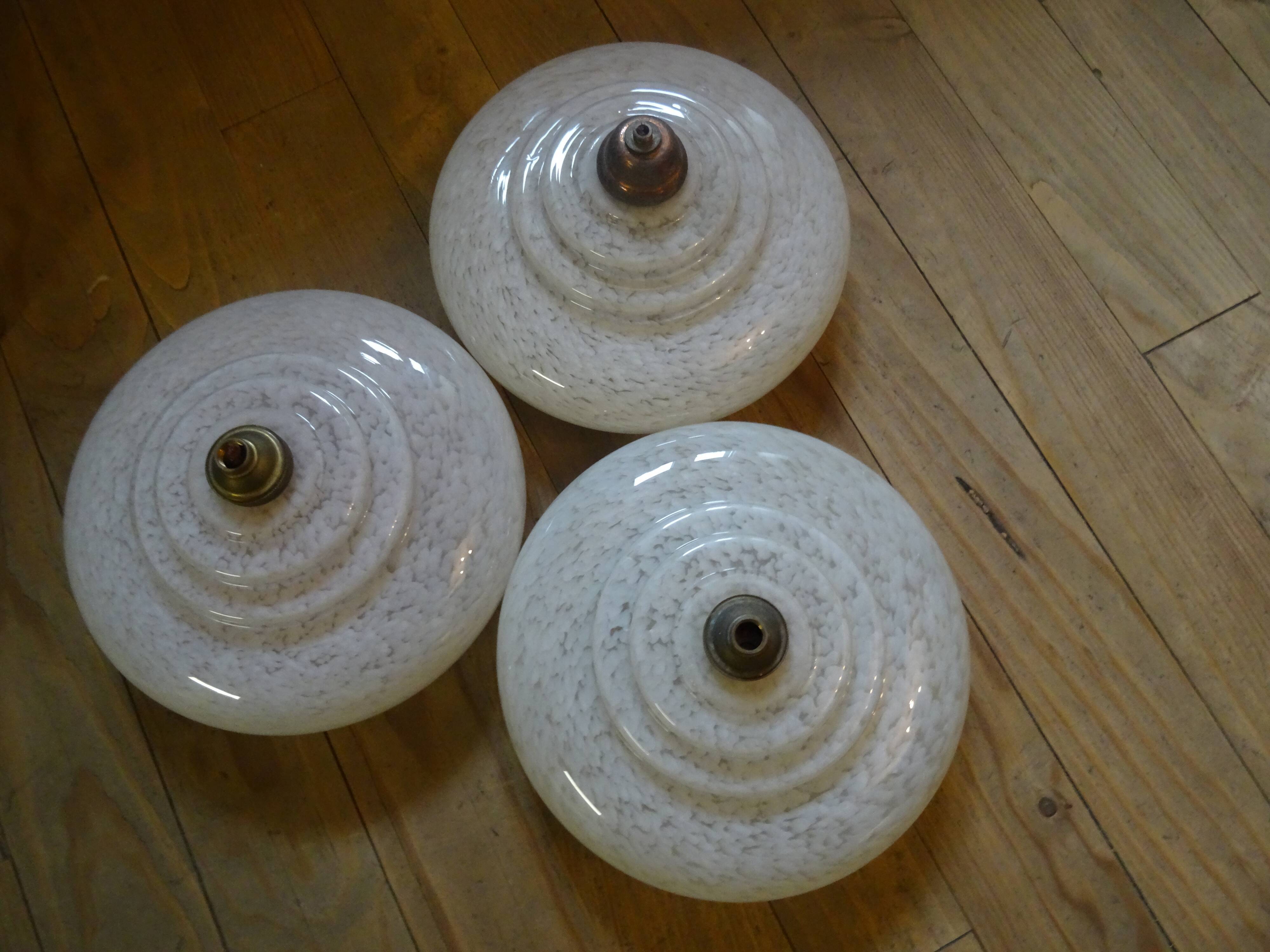 Set of 3 glass globes to hang