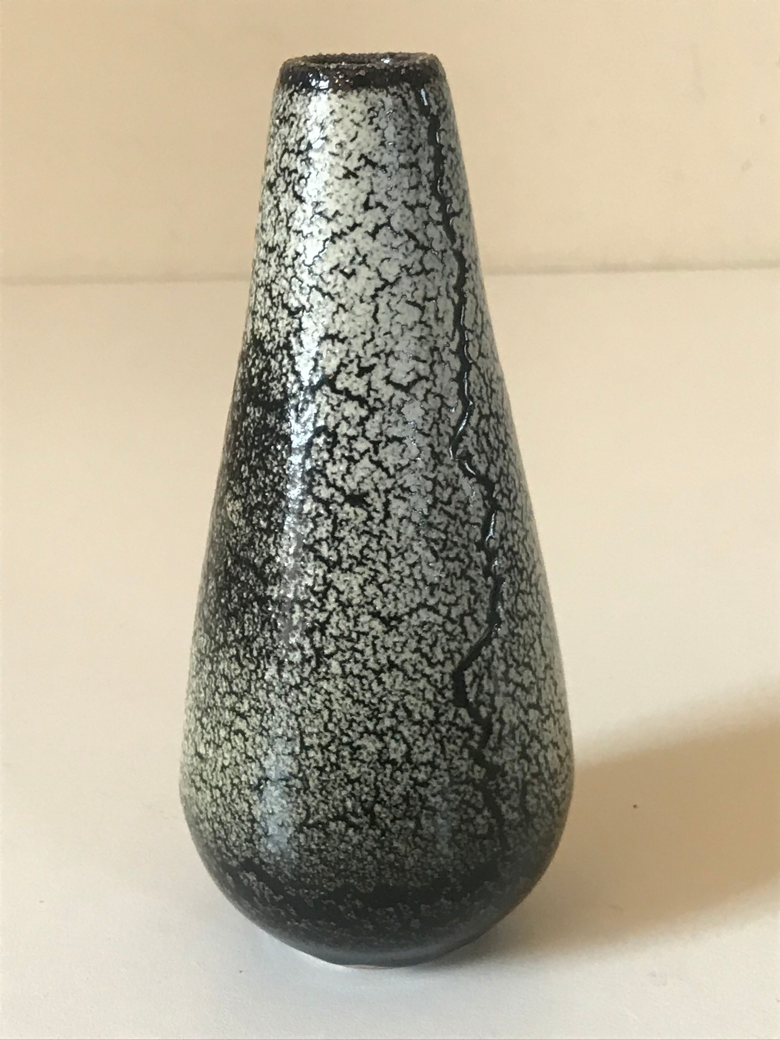 Vintage cracked vase design 60 years