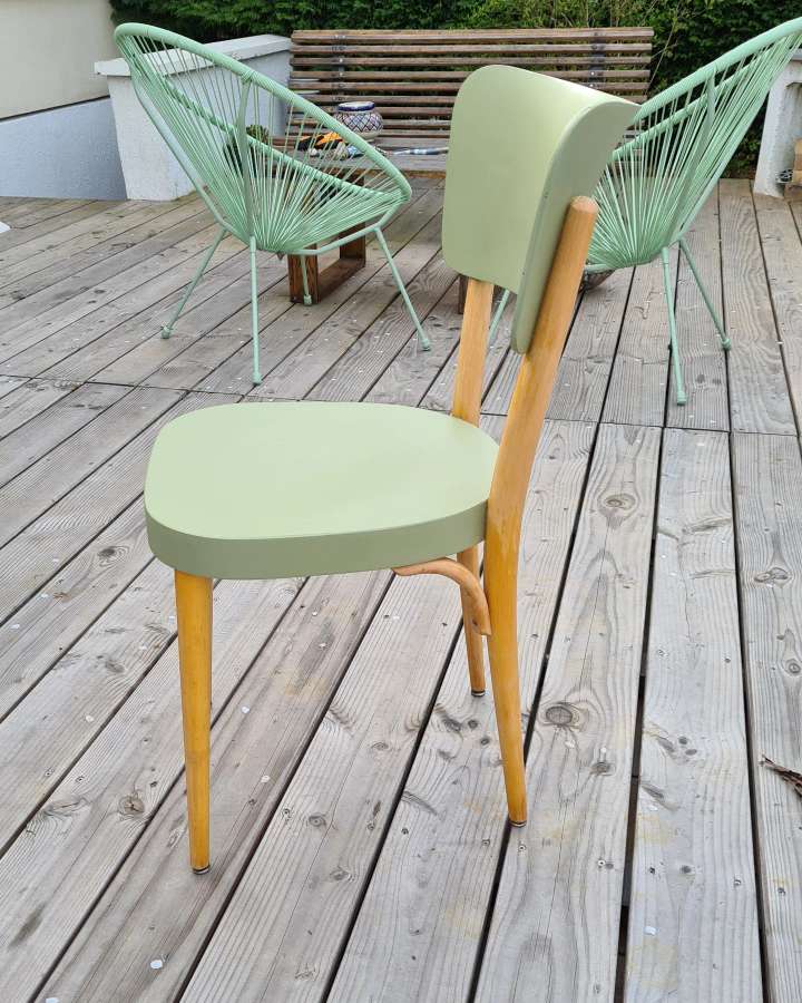 Bureau d'écolier et sa chaise Baumann