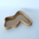 Soft camel centerpiece